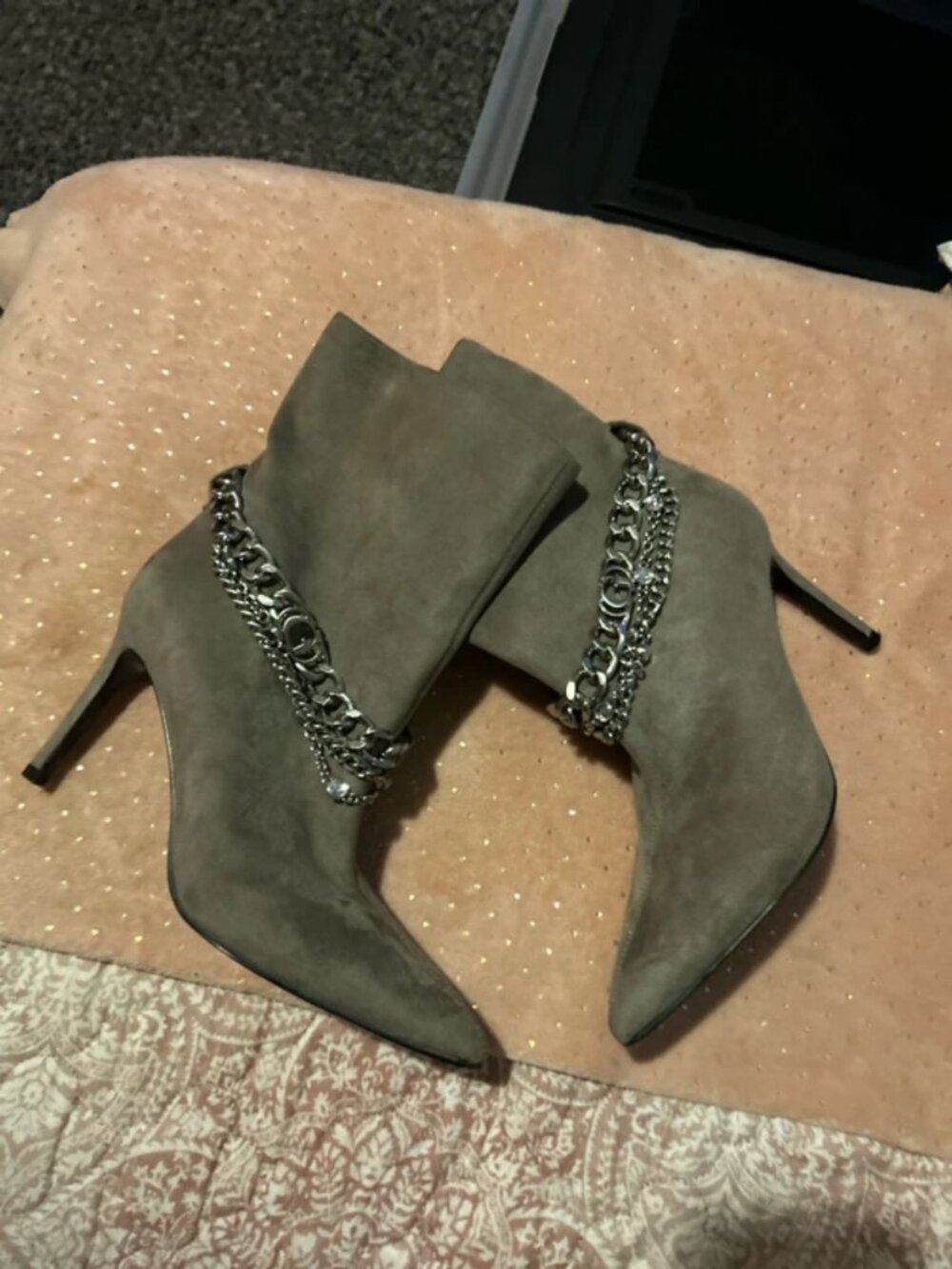 Women’s high heel boot